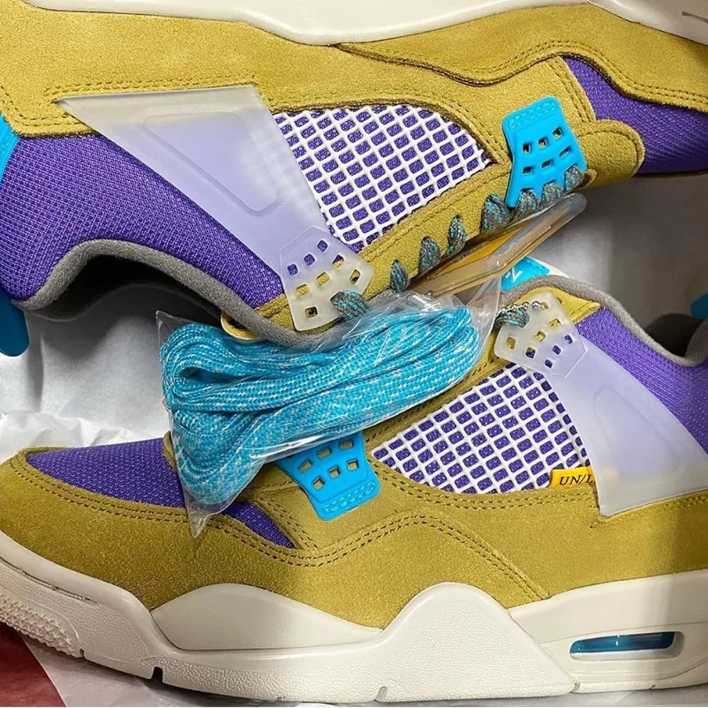 Desert Moss Union Jordan 4